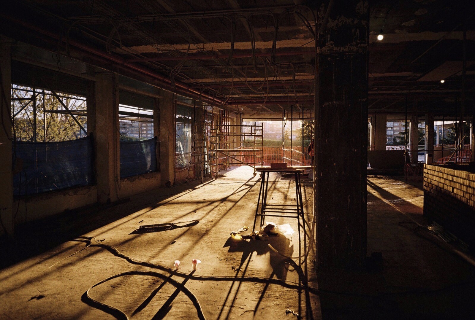  La foto es de una de las obras en las que ha trabajado Jara. Aquí  más fotos suyas . 